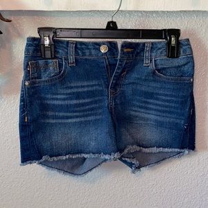 Cute never worn denim shorts